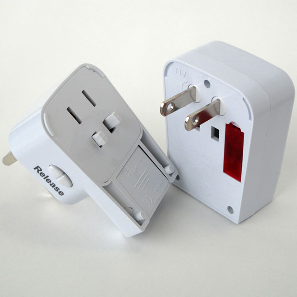 数量は多い オムニプラグ 海外旅行用電源プラグ TPA-OMN