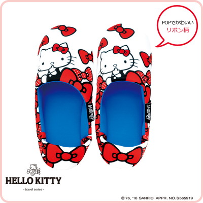 ハローキティ Hello Kitty スリッパ サンリオ キャラクター トラベルグッズ 海外旅行グッズ用品 かわいい キティ トラベルスリッパ 旅行用品 トラベル用品 便利グッズ コンサイス おしゃれ 快適 携帯用 持ち運び 機内グッズ 飛行機 携帯スリッパ デザイン トラベル 旅行